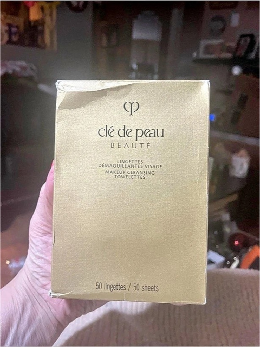 cle de peau BEAUTE Makeup Cleansing Towelettes 50 Sheets. New Sealed.